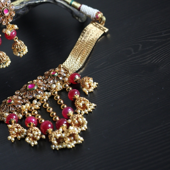 Choker and earrings set - Picture 4 of 5